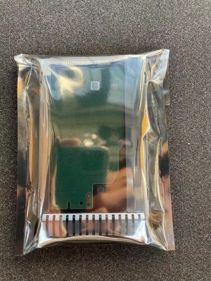 Жёсткий диск HPE 960GB P40498-B21 P41523-001 SATA 6Gb/s 2.5" SFF Gen10 Plus Soli