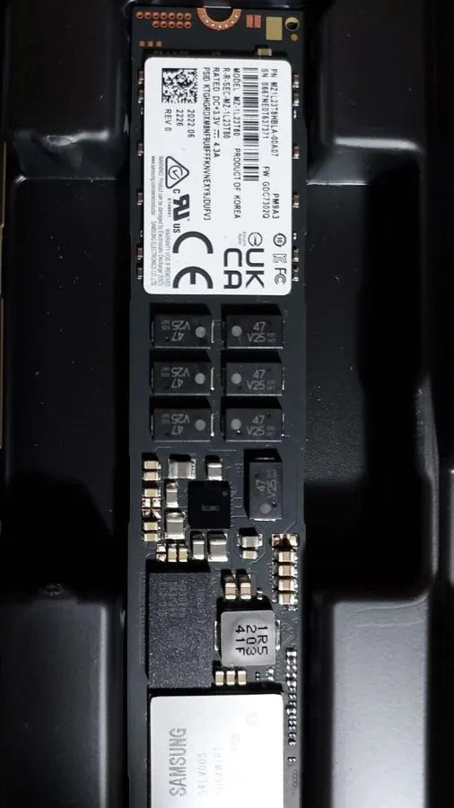 SSD-накопитель Samsung PM9A3 M.2 22x110mm 3.84TB PCIe 4.0 x4 V6 NVMe SSD MZ1L23T
