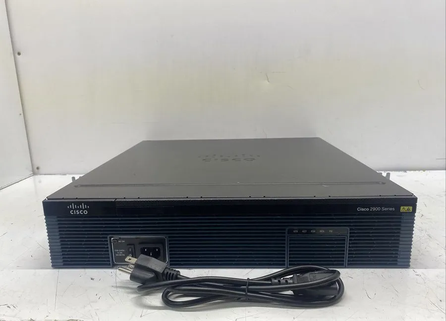 Маршрутизатор Cisco 2921/K9 3-Port Gigabit Integrated Services Router ISR