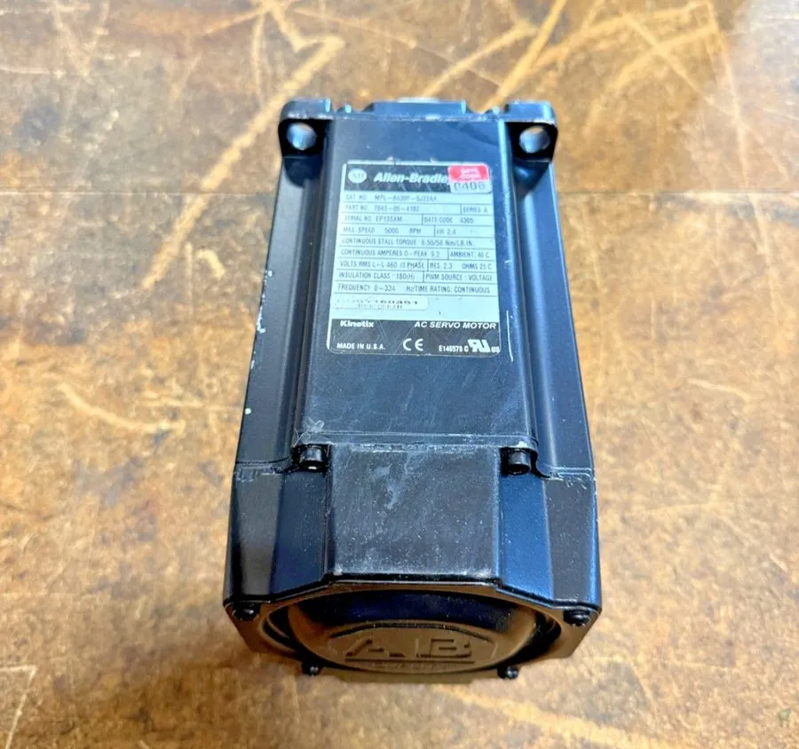 Серводвигатель Allen Bradley MPL-B430P-SJ22AA Servo Motor 5000RPM 2.4KW 3PH 460V