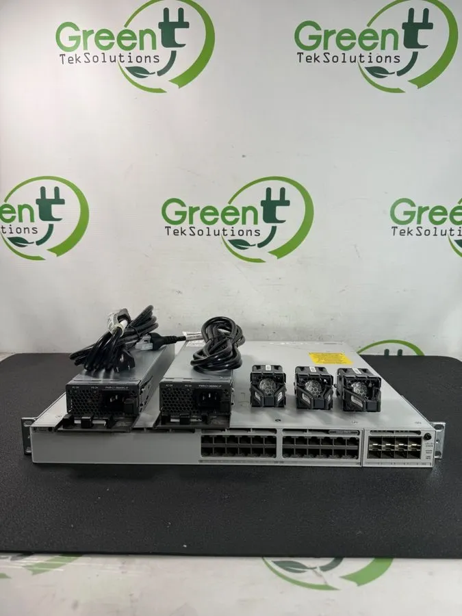 Коммутатор Cisco Catalyst C9300-24T-A 24-Port Switch w/ C9300-NM-8X 2x PWR-C1-35