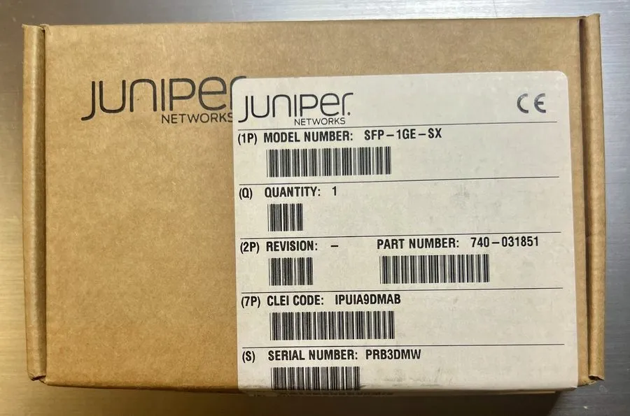 Трансивер Juniper SFP-1GE-SX 1000Base-SX LC Duplex MMF Transceiver 740-031851
