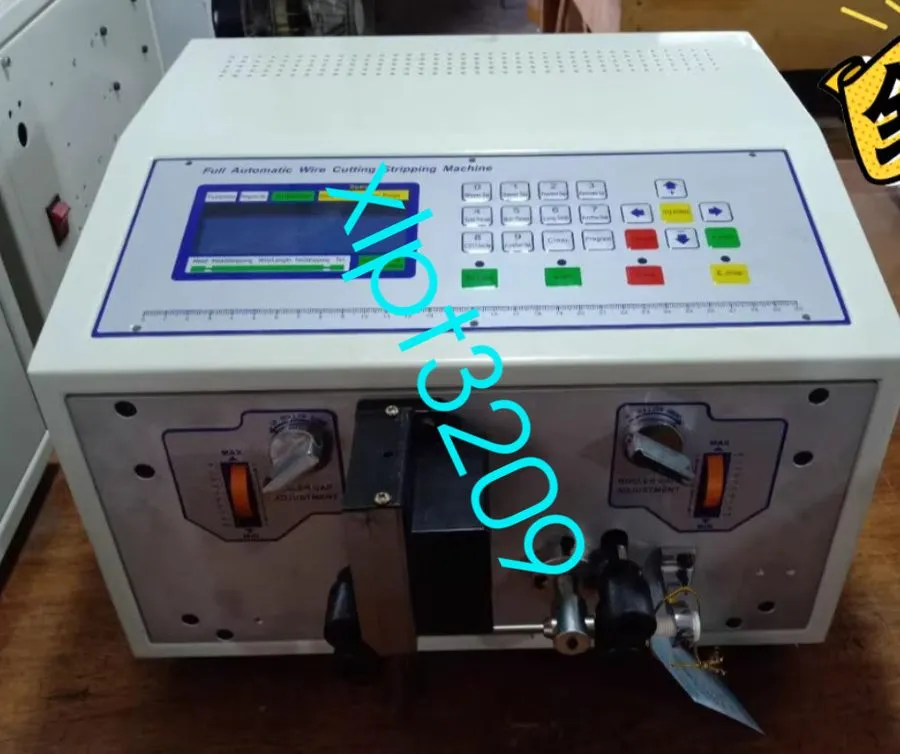 Станок для зачистки проводов Electronic wire stripping machine SWT508-SD