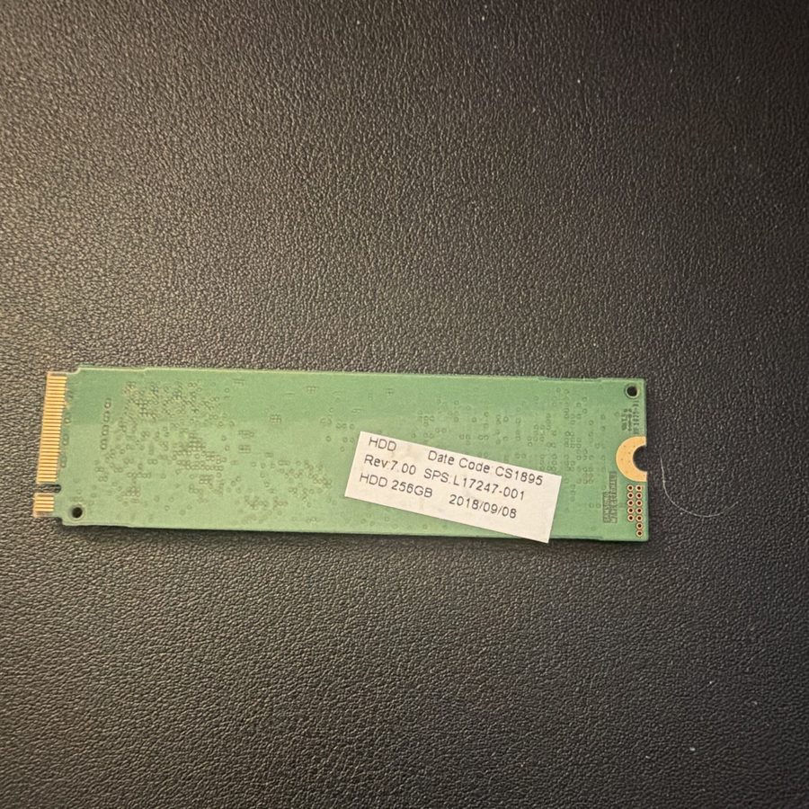 SSD-накопитель Samsung PM981 256GB M.2 NVMe SSD MZVLB256HAHQ-000H1 89% Health — фото лота 1
