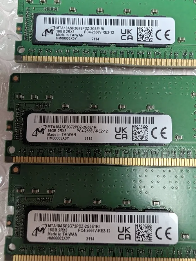 Модуль памяти Micron 16GB 2Rx8 DDR4 PC4-2666V-RE2-12 ECC Server RAM MTA18ASF2G72 — фото лота 1