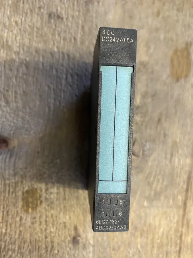 Модуль ввода-вывода 6ES7132-4BD02-0AA0 Siemens ET 200S Digital Output 24 V DC /  — фото лота 2