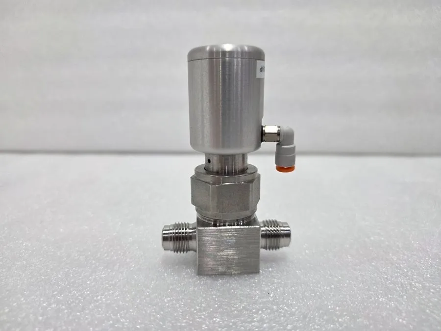 Клапан SWAGELOK 316L SS HIGH PURITY BELLOWS SEALED VALVE SS-BNVCR4-C