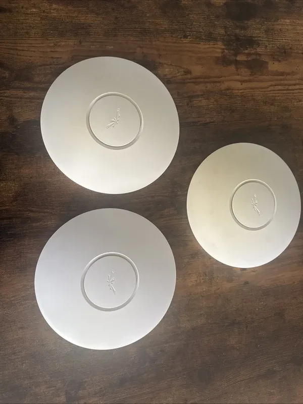 Точка доступа Wi-Fi Ubiquiti Networks UniFi AP UAP SWX-UAP 6545A-UAP Wireless Ac
