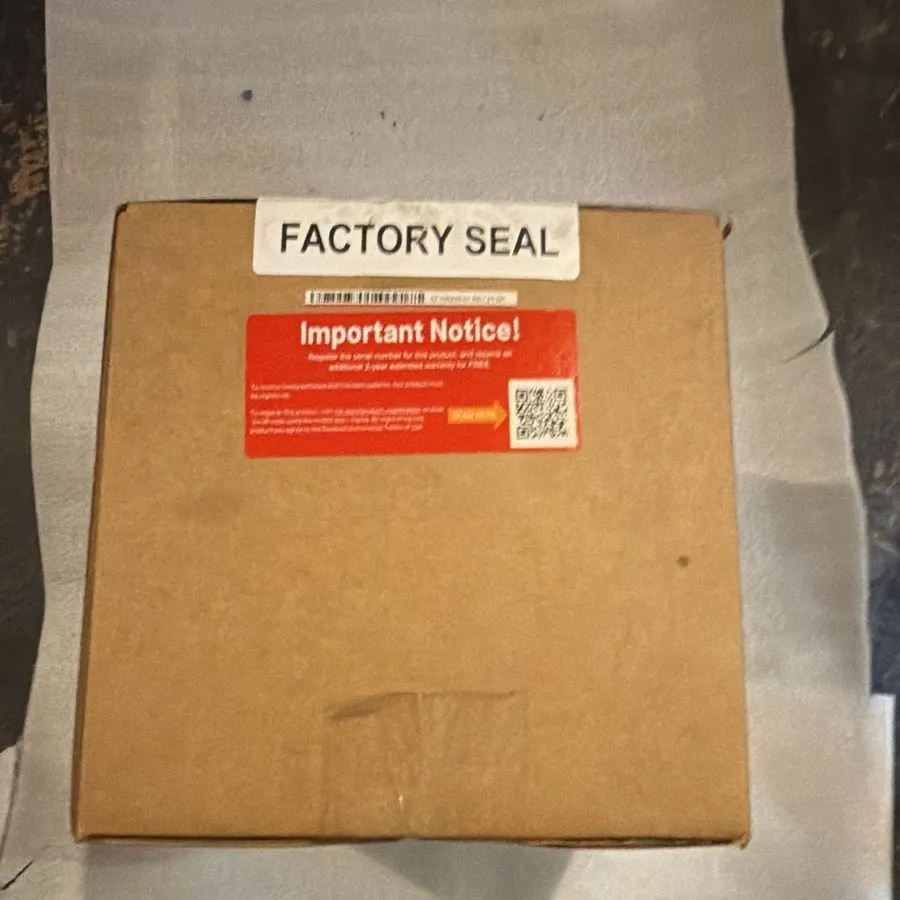 Коммутатор Allen-Bradley 1783-HMS8TG4CGR Stratix 5700 Managed Ethernet Switch