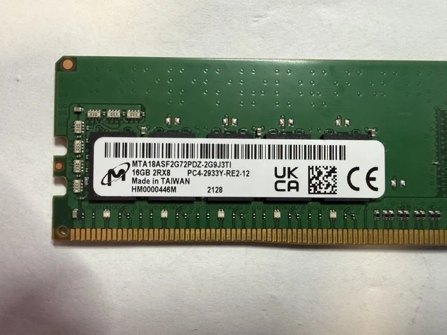 Модуль памяти HPE 16GB DDR4-2933 ECC RDIMM 2Rx8 Micron MTA18ASF2G72PDZ-2G9J3 P03 — фото лота 1