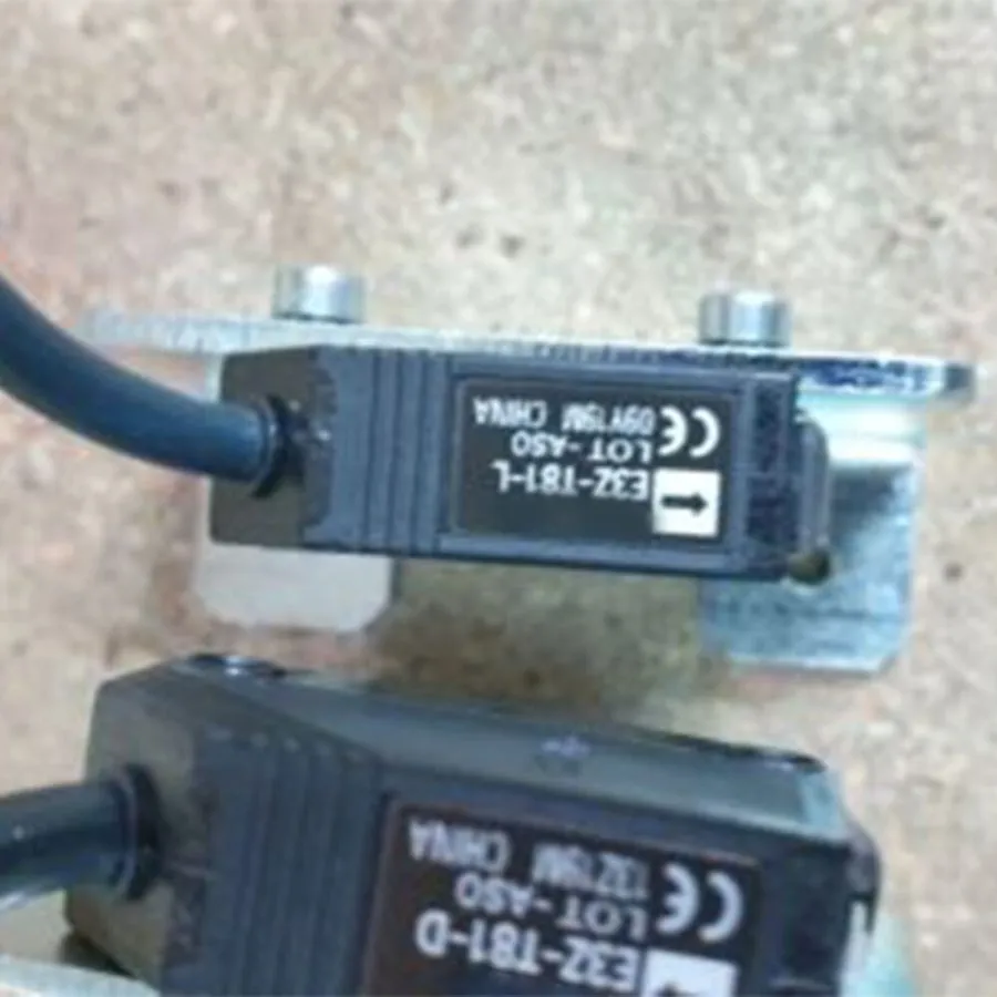Фотоэлектрический датчик Omron E3Z-T81-D Photoelectric Sensor Switch