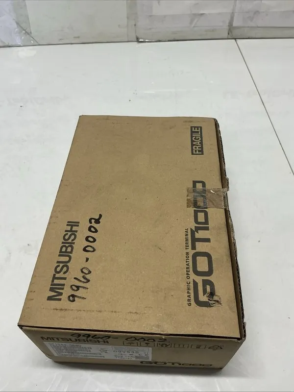 Панель оператора GT1040-QBBD Sealed HMI Touch Panel — фото лота 1