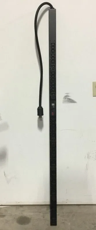Блок розеток PDU APC AP7830 Rack PDU, Metered, 0U, 20A, 1920VA, 120V, Output: 5-