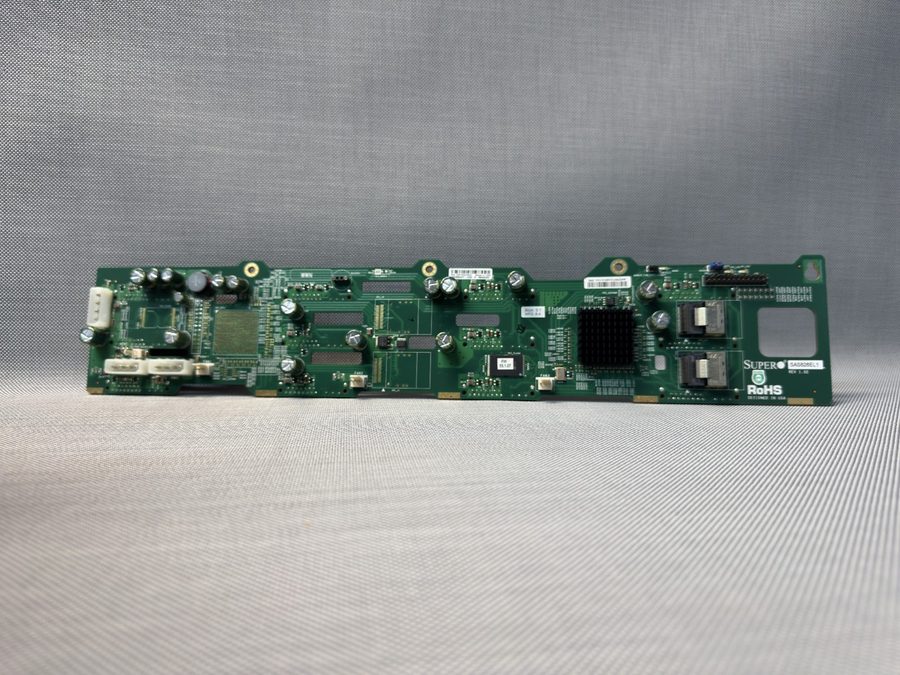 Бэкплейн SUPERMICRO SAS826EL1 2U SINGLE EXPANDER BACKPLANE — фото лота 1