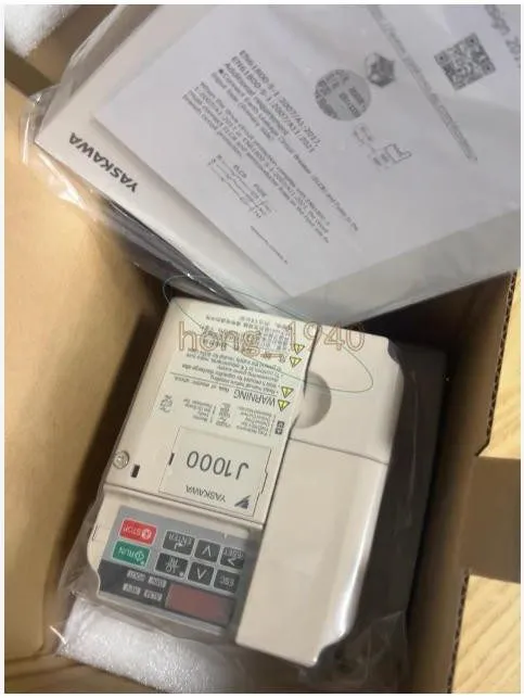 Частотный преобразователь Yaskawa CIMR-JU4A0001BAA J1000 AC Inverter Drive