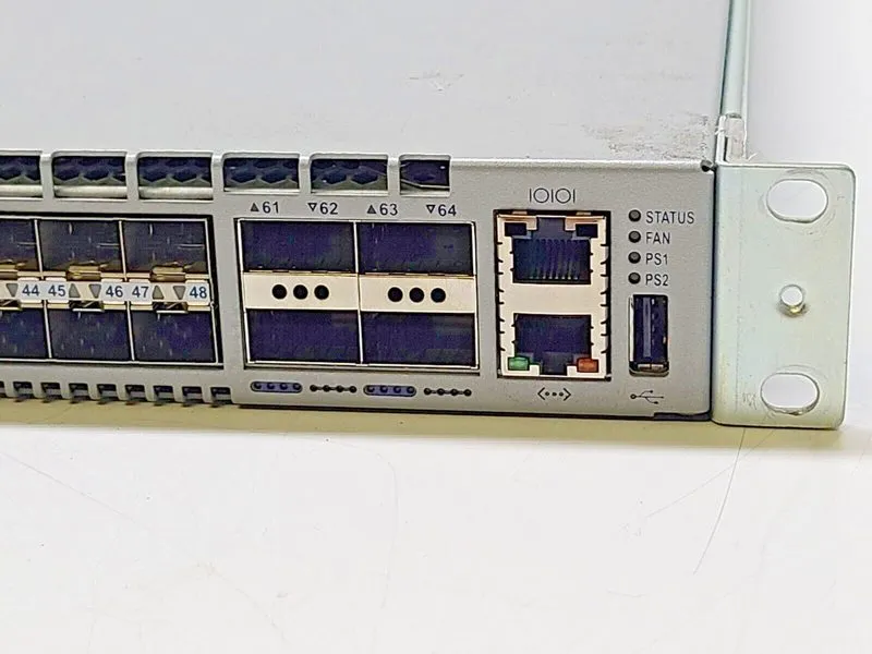 Коммутатор Arista DCS-7150S-64 48-Port 10GbE SFP+ 4x40GbE QSFP+ Switch Powers On — фото лота 3