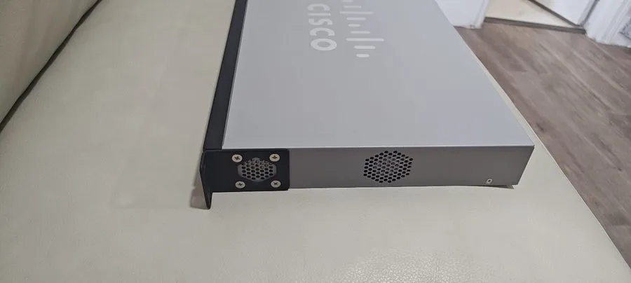 Коммутатор Cisco SG350X-48 48-Port Gigabit Stackable Switch 4x 10G SFP+ Uplinks — фото лота 2