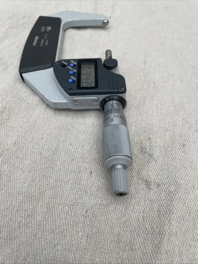 Микрометр Mitutoyo 395-353 Spherical LCD Face Micrometer, Ratchet Stop, 2-3" — фото лота 2
