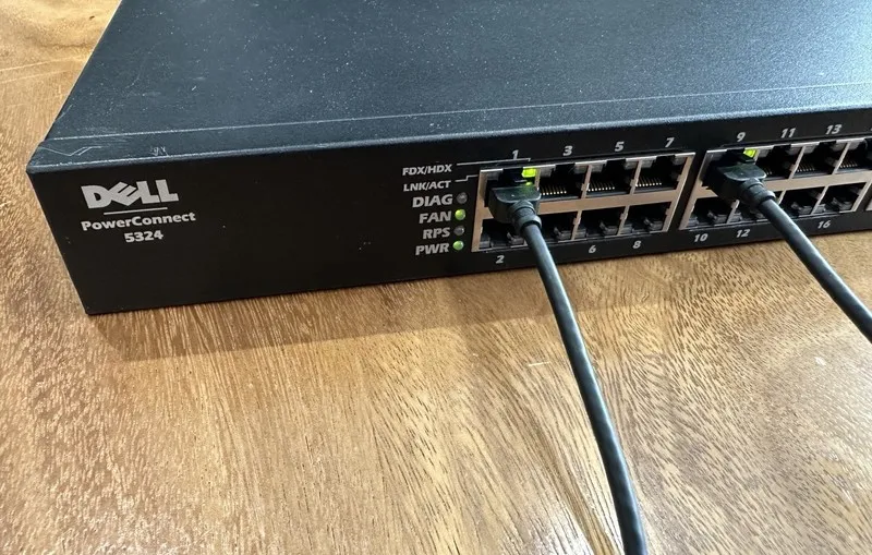 Коммутатор Dell Powerconnect 5324 24-Port External Gigabit Ethernet Network Swit — фото лота 1