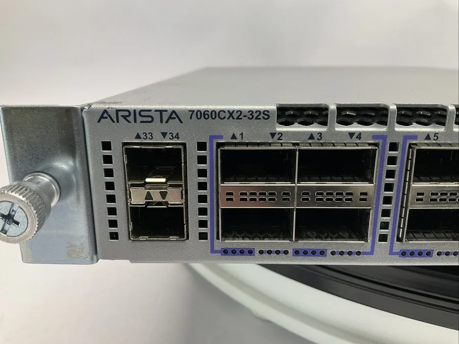 Коммутатор ARISTA DCS-7060CX-32S-R 32x 100GbE QSFP28 & 2x10G SFP+ Switch 2xPSU
