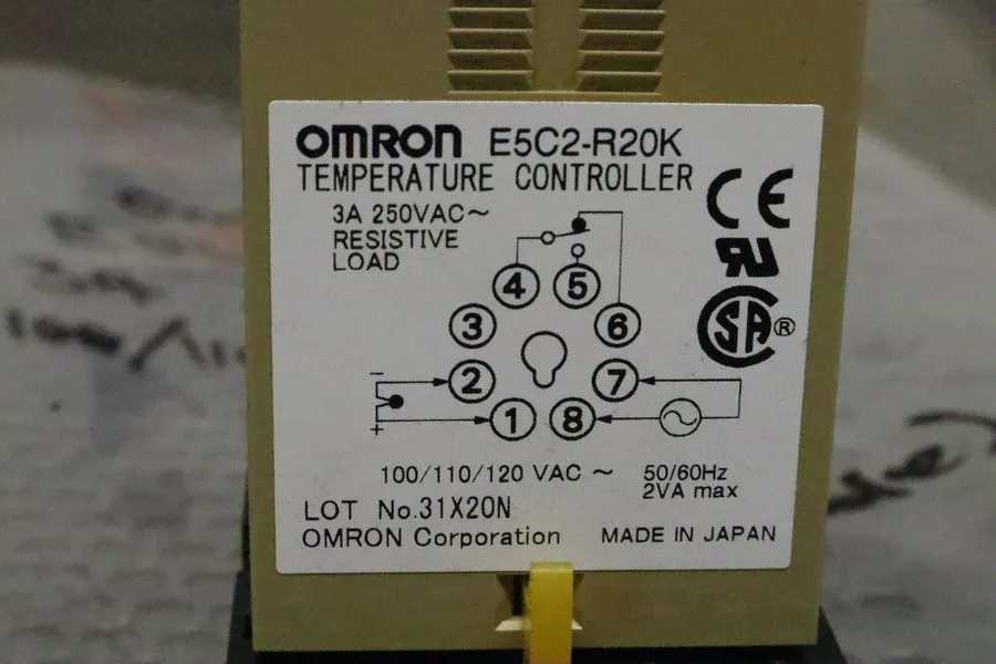 Датчик температуры Omron E5C2-R20P Temperature Controller P2CF-08 Base Pt100 0-2 — фото лота 2