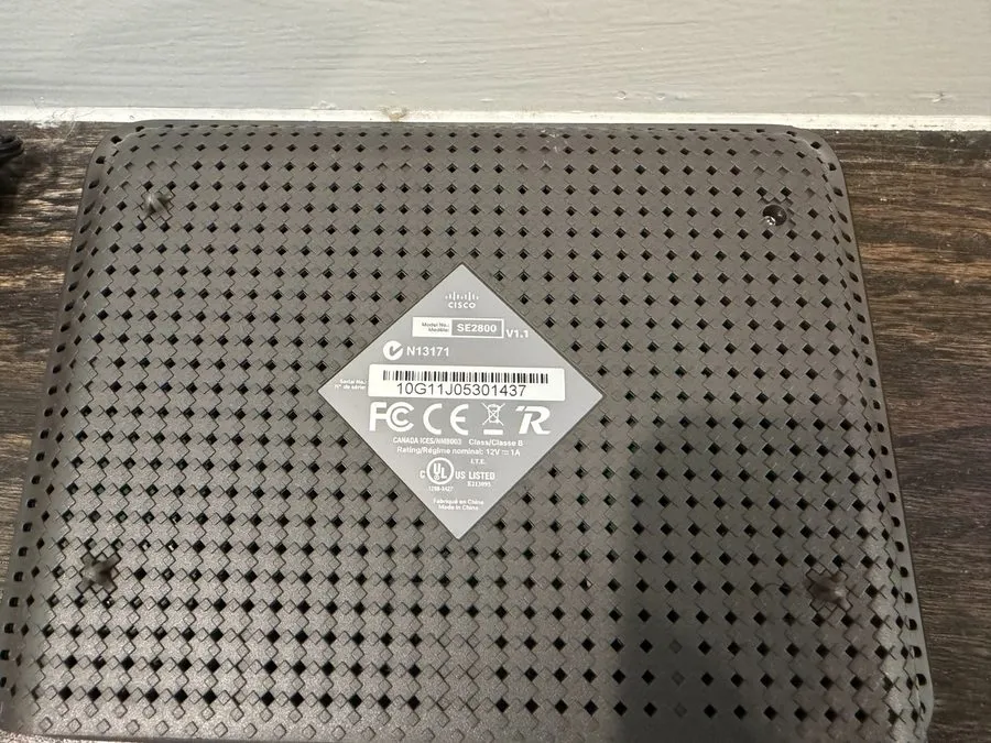 Коммутатор Cisco Linksys SE2800 8-Port Gigabit Ethernet Desktop Network Switch
