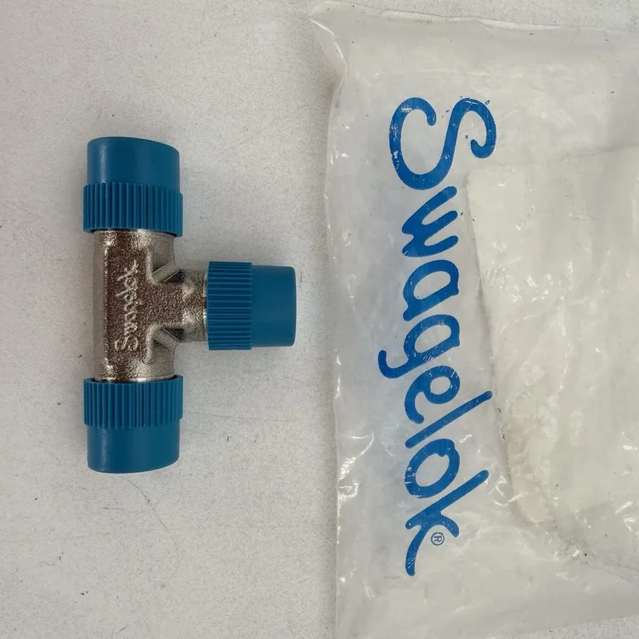 Фитинг Swagelok SS-4-MT Stainless Steel Pipe Fitting FNSP — фото лота 1