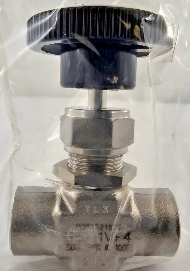 Клапан Swagelok SS-1VF4 Stainless Steel Integral Bonnet Needle Valve FNSP — фото лота 1
