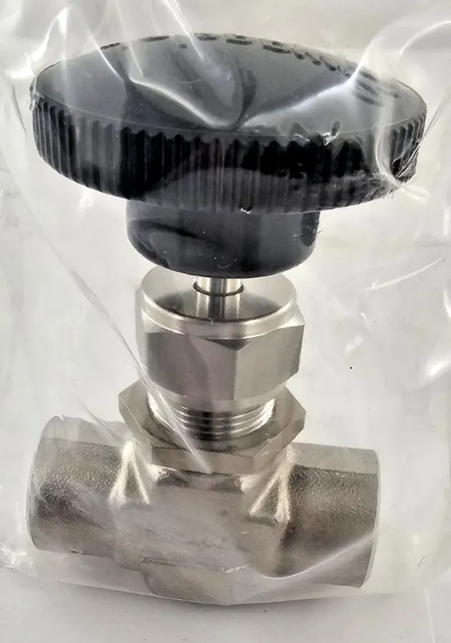 Клапан Swagelok SS-1VF4 Stainless Steel Integral Bonnet Needle Valve FNSP — фото лота 2