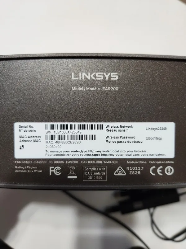 Маршрутизатор Linksys EA9200 Tri-Band AC3200 Gigabit Smart WiFi Router Modem