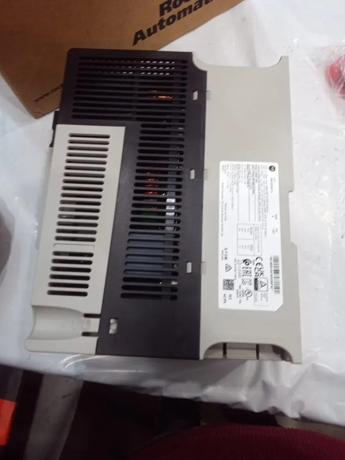 Частотный преобразователь Allen Bradley 25B-D013N114 PowerFlex 525 5.5kW 7.5Hp A