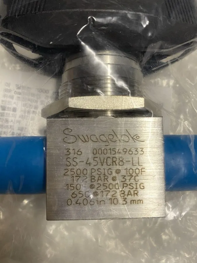 Клапан Swagelok SS-45VCR8-LL 1/2 Male VCR 40 Series Ball Valve With Latch Lock H — фото лота 1