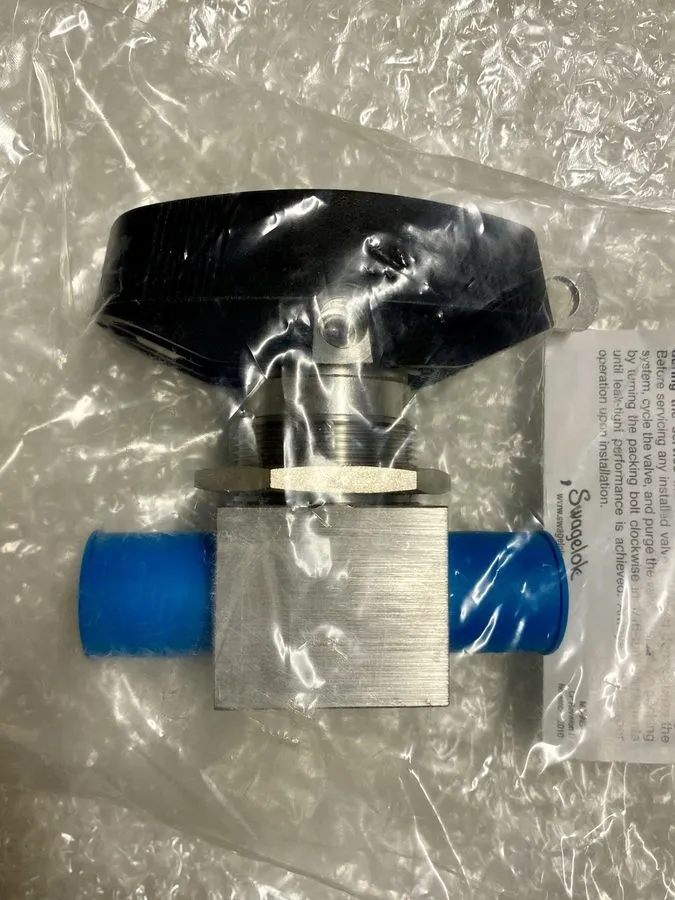 Клапан Swagelok SS-45VCR8-LL 1/2 Male VCR 40 Series Ball Valve With Latch Lock H — фото лота 2
