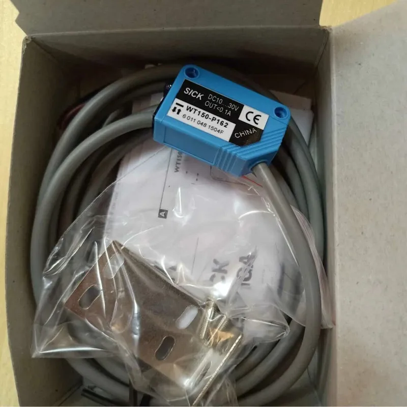 Датчик приближения SICK WT150-P162 Photoelectric Proximity Sensor,PNP
