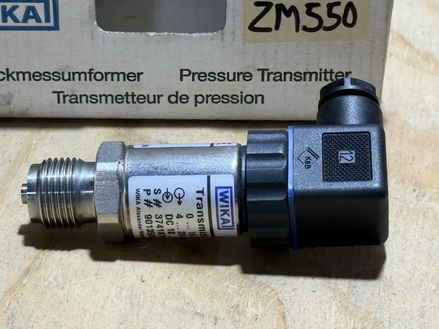 Датчик давления WIKA S-10 Pressure Transmitter 9013555 10-30V DC 4-20 mA