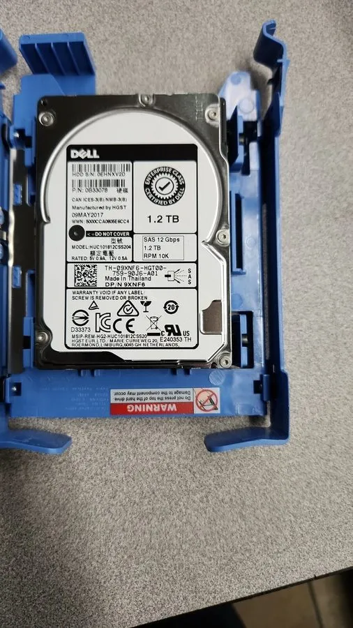 Жёсткий диск Dell 9XNF6 09XNF6 HUC101812CSS204 1.2TB 12G 10K SFF 2.5" SAS HDD HA
