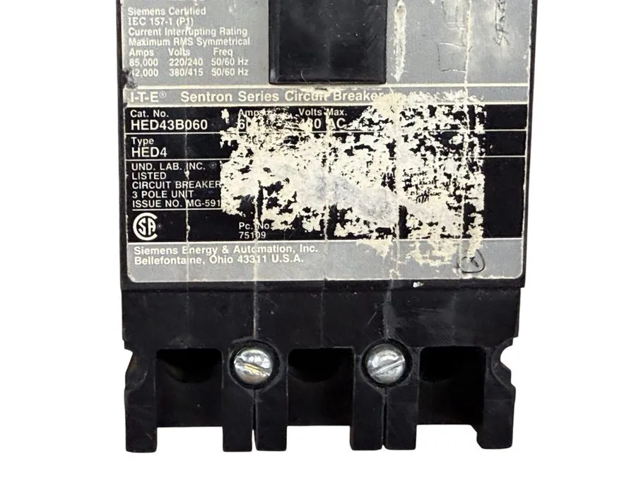 Автоматический выключатель Siemens Sentron HED43B060 60A 3-Pole 480V AC Bolt-On 
