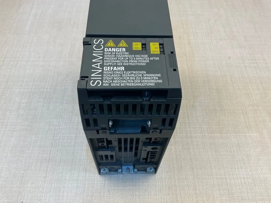 Частотный преобразователь Siemens SINAMICS G120C PN 6SL3210-1KE12-3AF2 0.75kW PR — фото лота 2