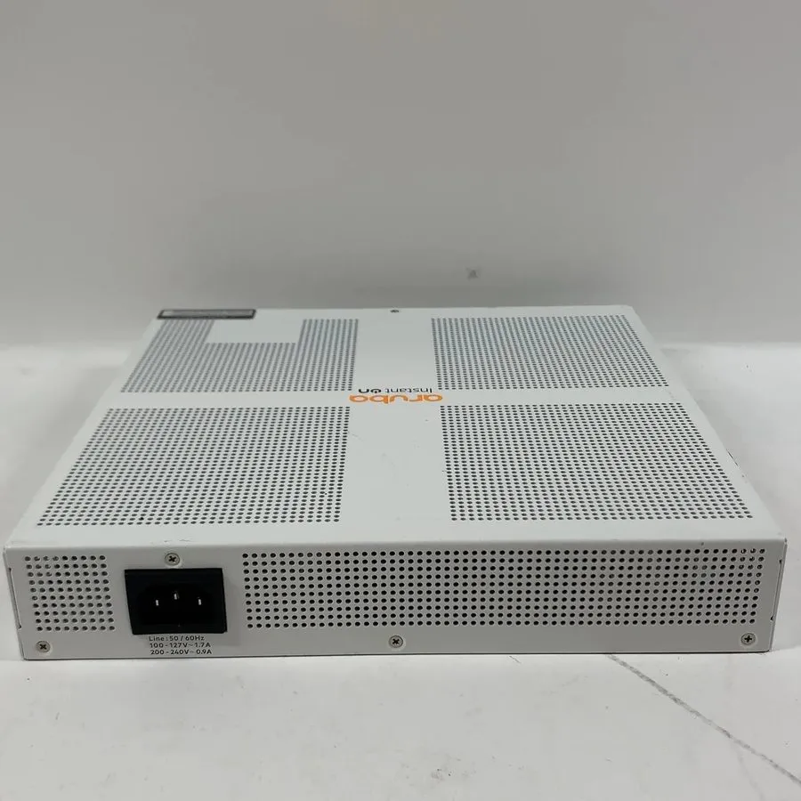 Коммутатор HPE Aruba Instant On 1930 JL681A 8-Port PoE+ 124W Managed Switch