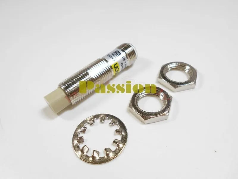 Датчик приближения Omron E2E-X5ME1-M1 Inductive Proximity Sensor, 5mm, 12-24VDC,
