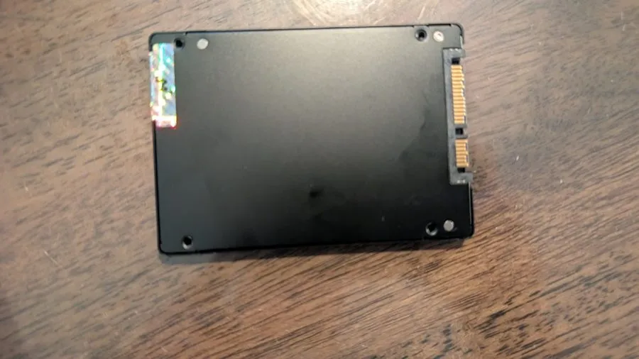 SSD-накопитель MTFDDAK960TGB MICRON 5400 MAX 960GB SATA 6Gb/s 2.5" SSD MTFDDAK96 — фото лота 1
