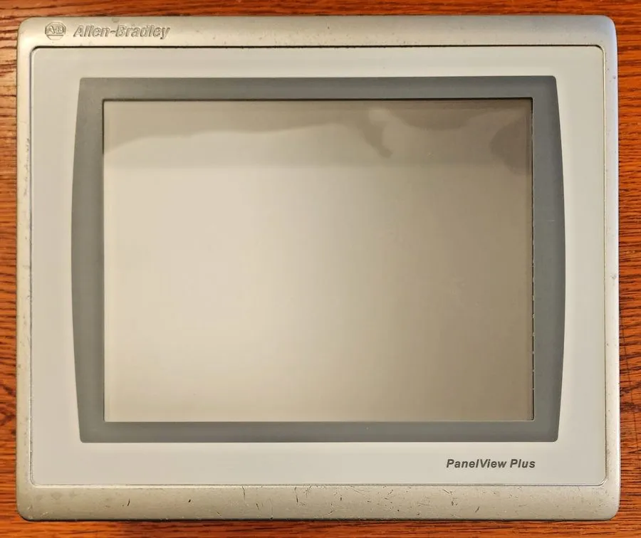 Панель оператора Allen-Bradley 2711P-T10C22D9P PanelView Plus 7 Graphic Terminal