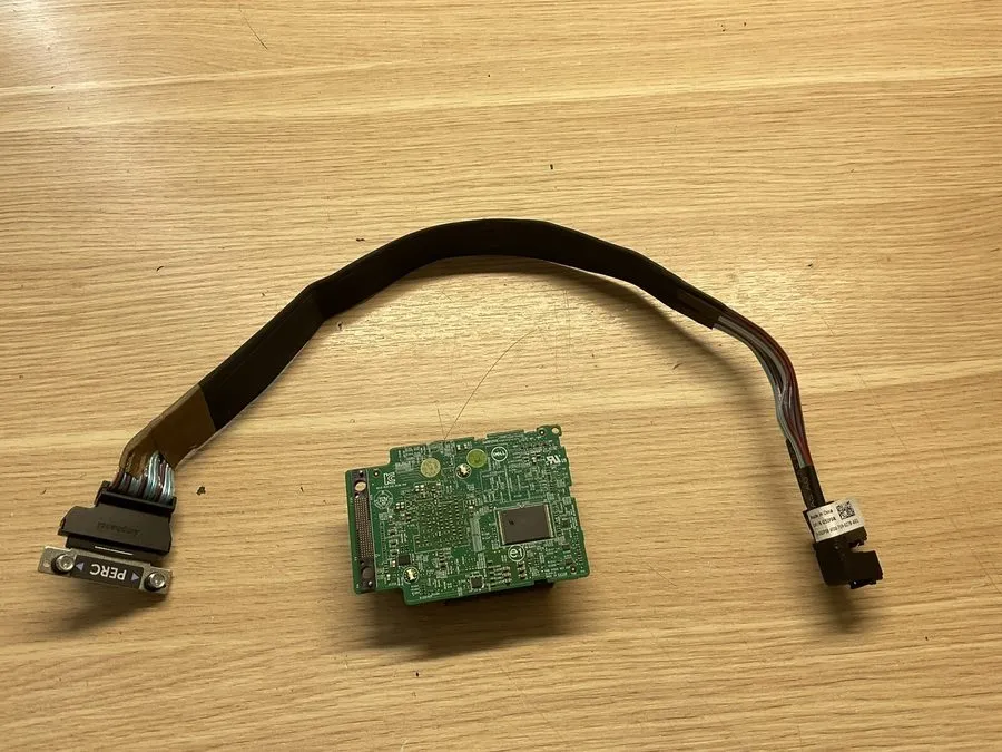 Контроллер Dell UCSB-900 PERC H330 Mini Mono 12GB SAS RAID Controller with /JUA3 — фото лота 1