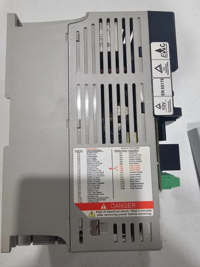 Частотный преобразователь Allen-Bradley 22D-D2P3N104 Series A PowerFlex 40P 0.75