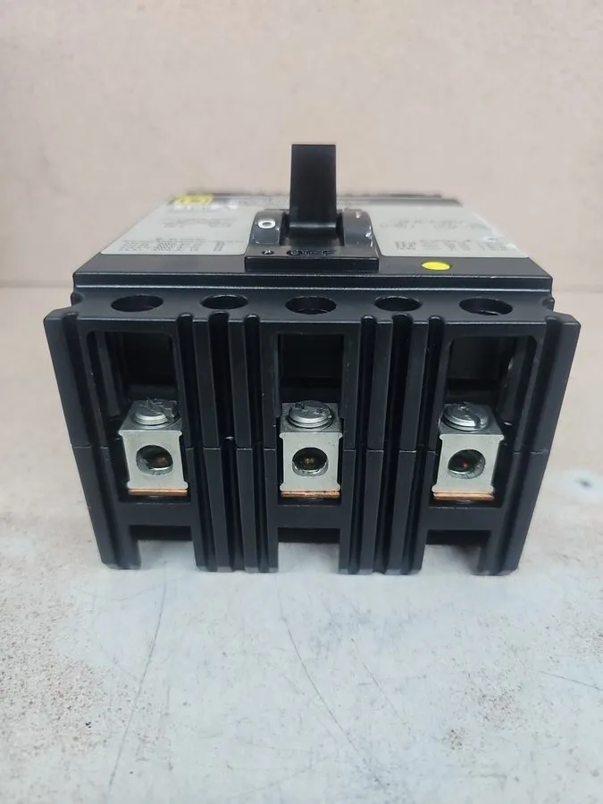 Автоматический выключатель Square D FCL34100 100A 480V 3 Pole Main Circuit Break