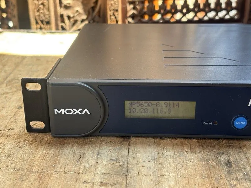 IIoT-устройство Moxa NPort 5610-16 16-Port Serial Device Server RS-232/422/485