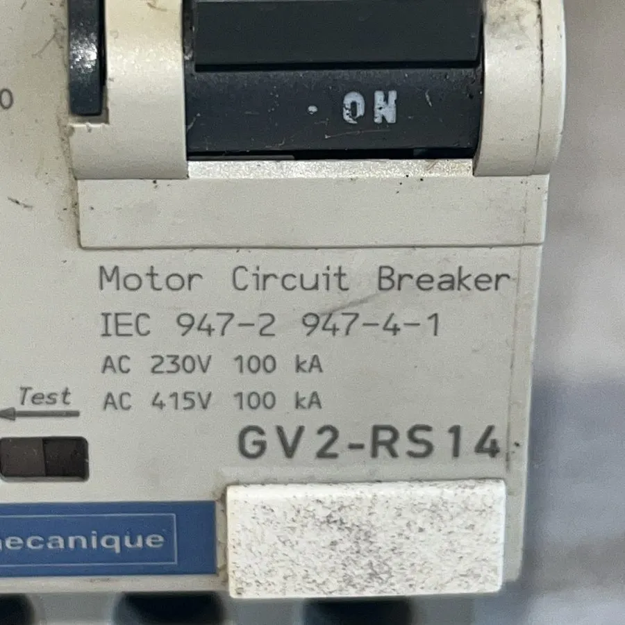 Автоматический выключатель Schneider Motor circuit breaker GV2-RS14C GV2-RS14 6- — фото лота 2