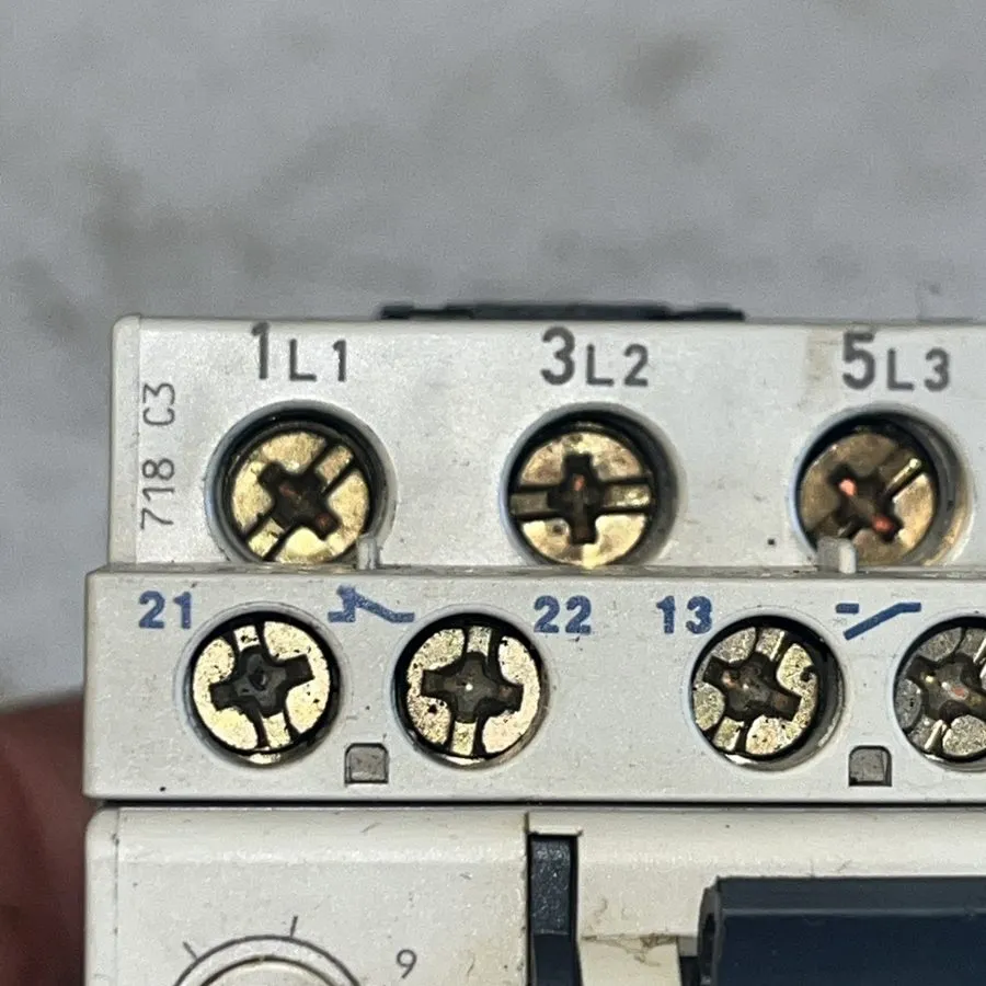 Автоматический выключатель Schneider Motor circuit breaker GV2-RS14C GV2-RS14 6- — фото лота 4