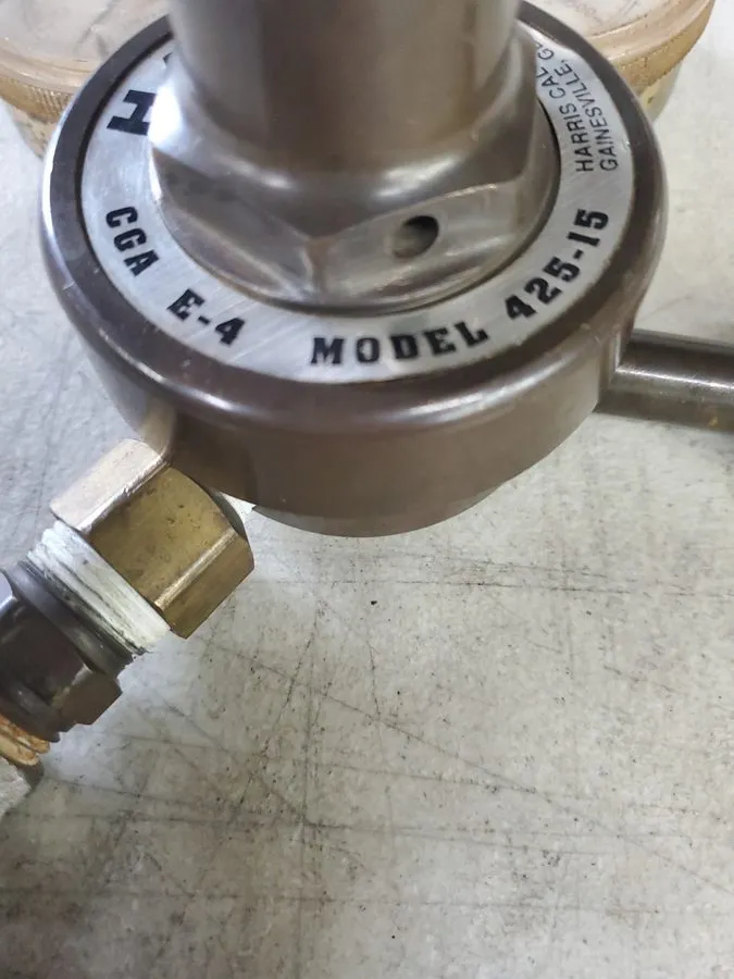 Трубопроводная арматура Radnor HARRIS 425-15 Harris 425 Gas Regulator Pre Owned