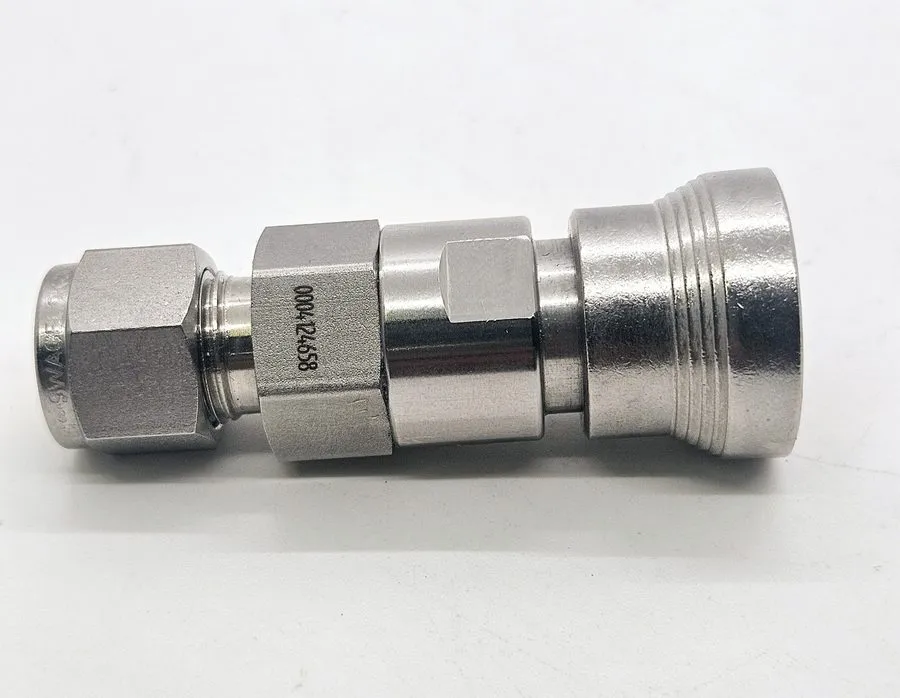 Фитинг Swagelok SS-QC6-B-600 Quick Connect Body Stainless Steel Tube Fitting
